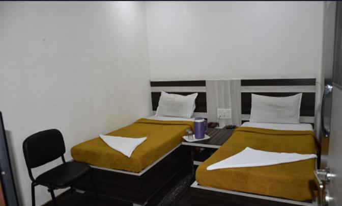 Midtown Hotel Ahmedabad Exterior foto